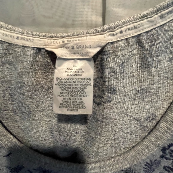 Lucky Brand tank Large EUC gray with blue floral print comfy! - Picture 2 of 3
